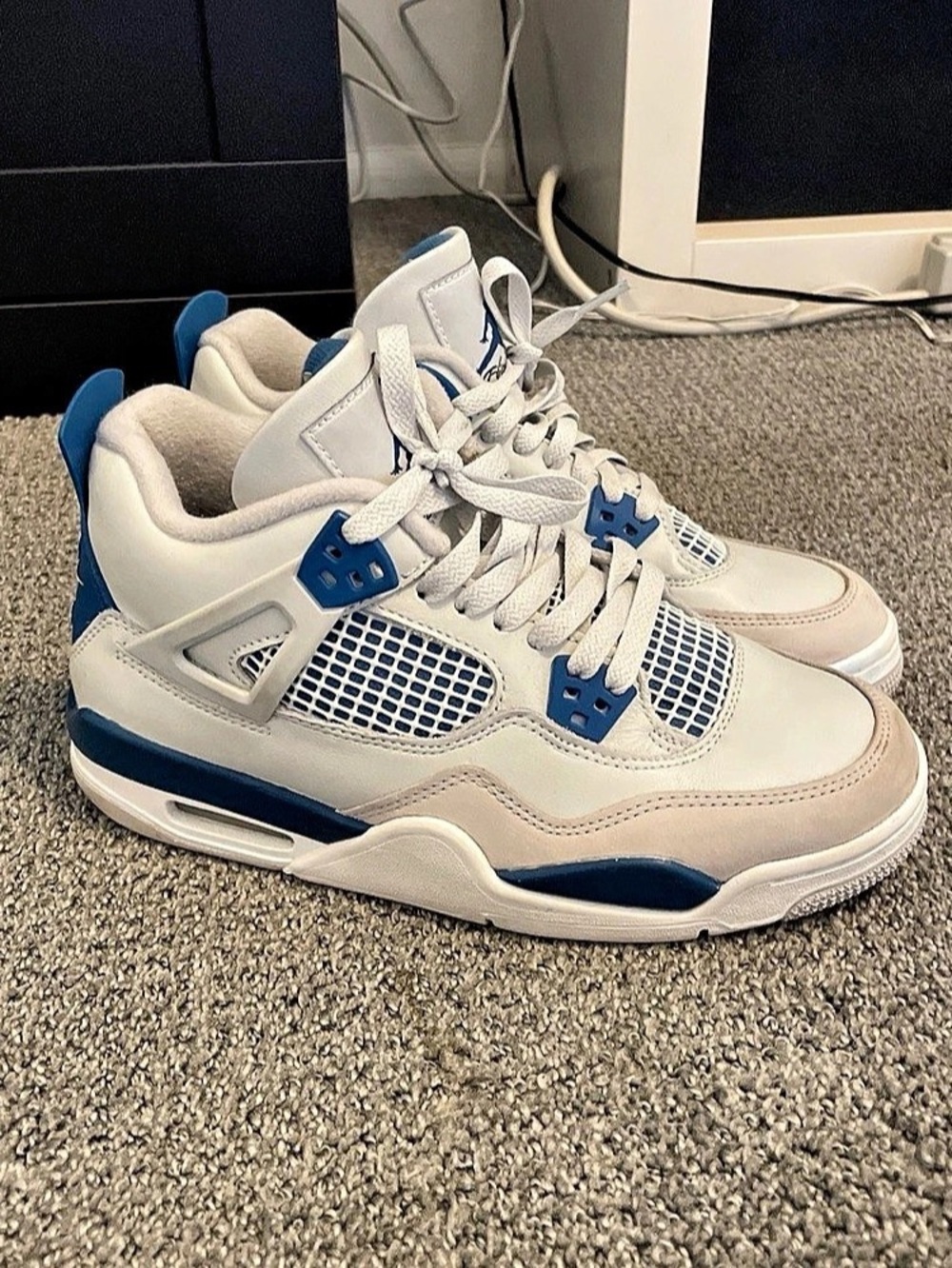 Jordan Air Jordan 4 Retro Military Blue (2024) Sneakers White & Blue US 6.5Y
